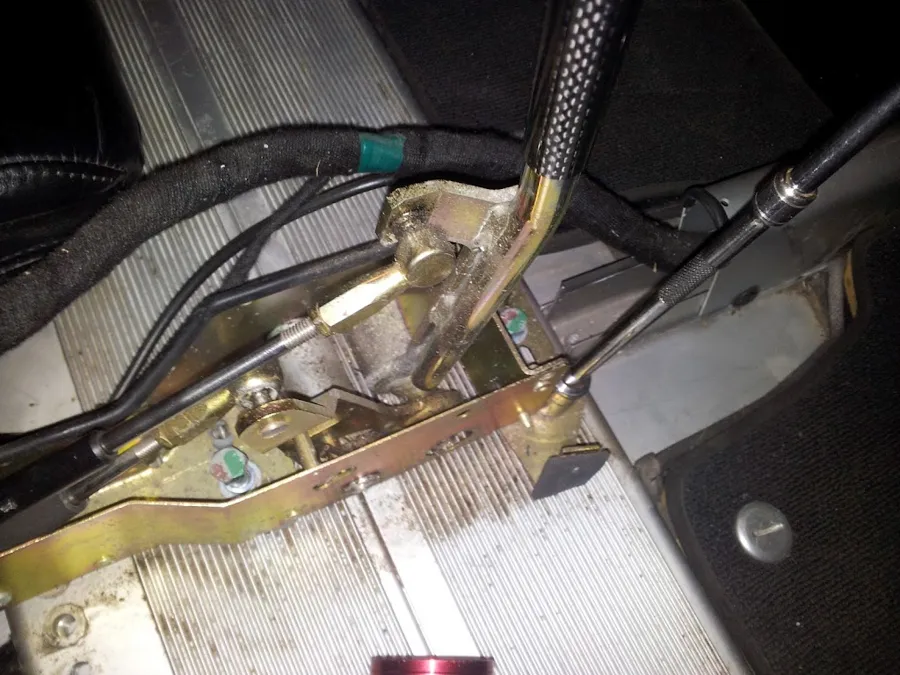 The remote gear change assembly with its bolts and spacers
